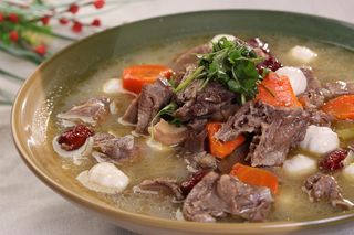 D00098鱼丸红萝卜炖老鸭 (3)