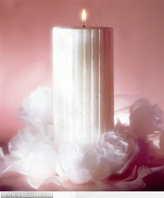 温馨烛光-白色柱形蜡烛