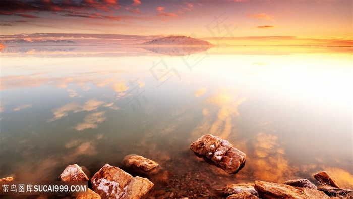 黄昏湖畔美景壁纸