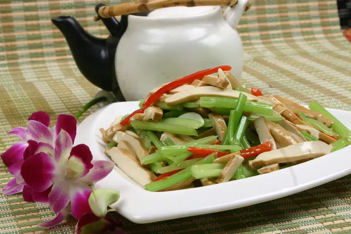 香芹炒香干