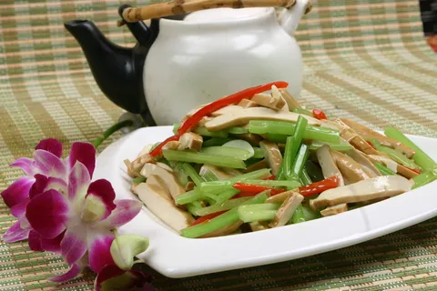 香芹炒香干