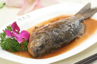 炖鲫鱼 (1)