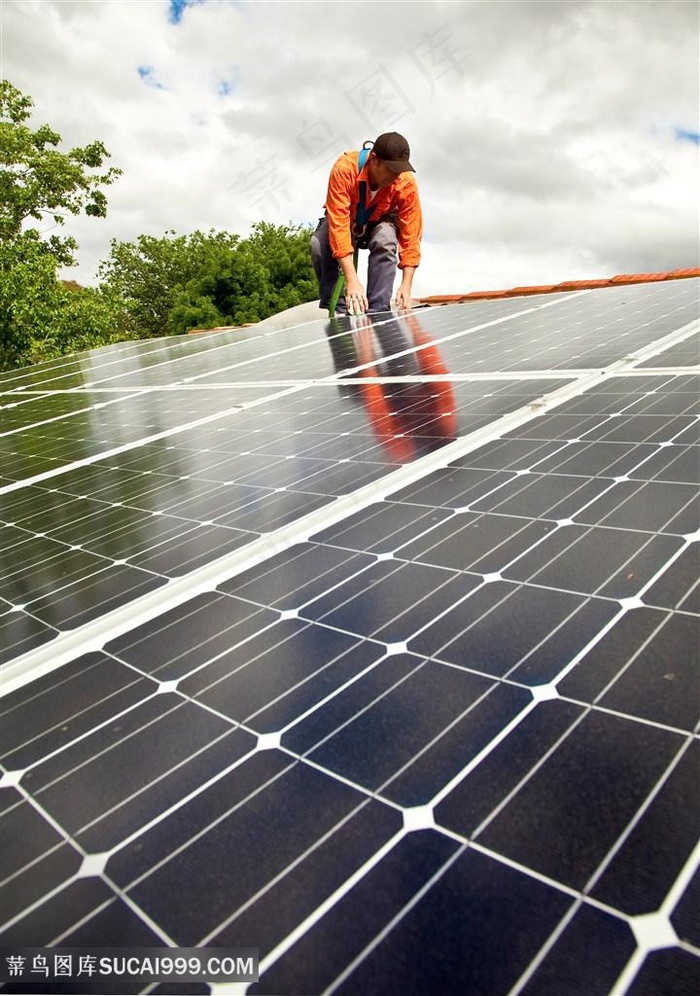 太阳能发电与工人高清图片