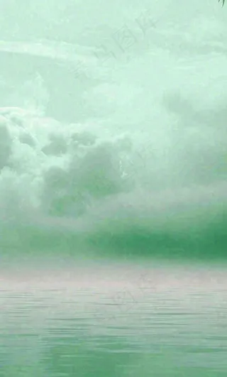 中国风绿色唯美已经云海河湖竹子，水面倒影