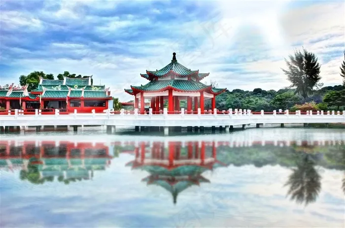 唯美公园古典亭子风景图片