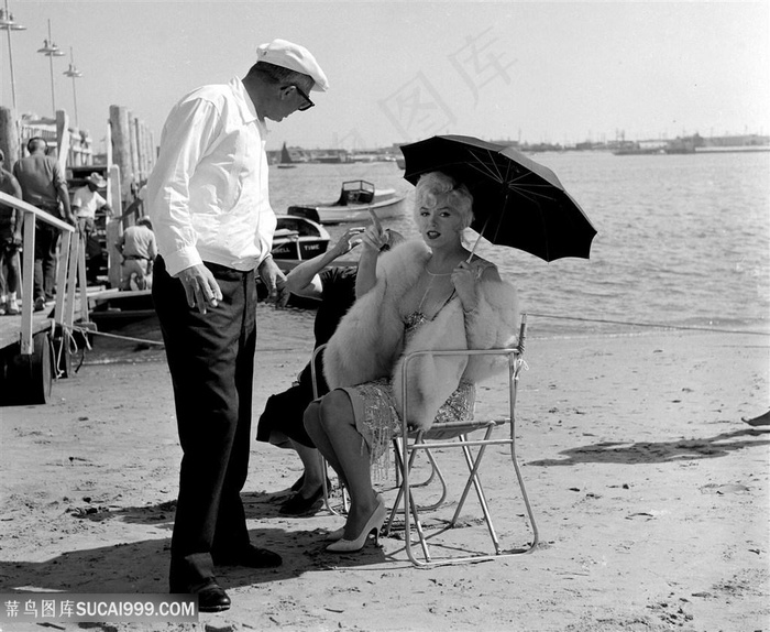 沙滩唯美玛丽莲梦露装饰画