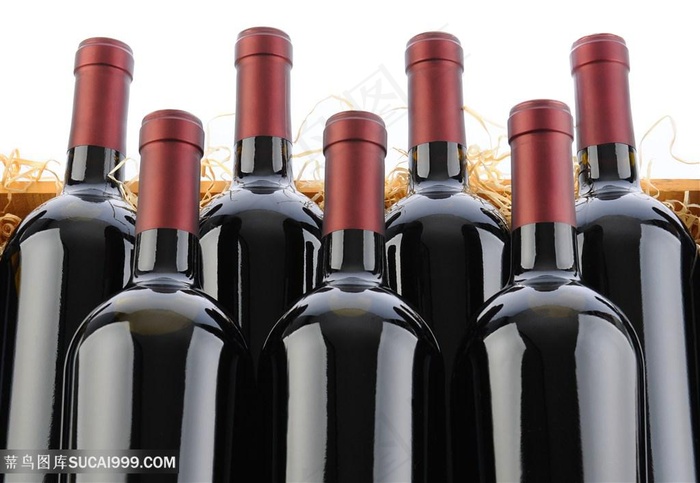 七瓶摆放整齐的高端红酒高清摄景图
