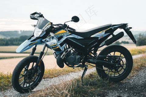 越野款摩托车图片