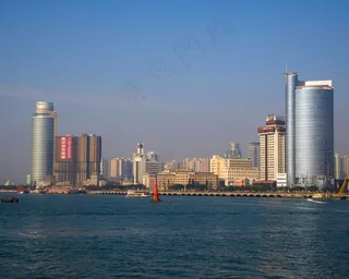 迷人的海边之城