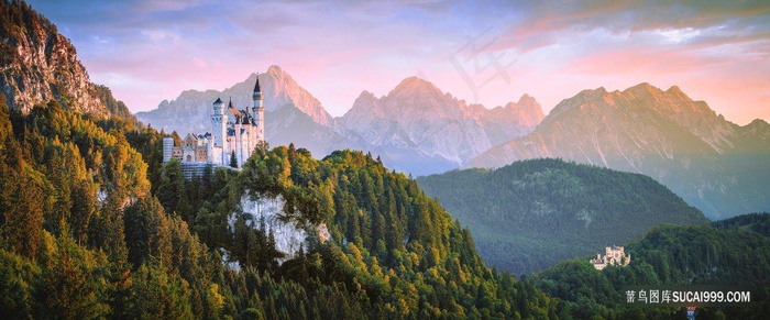 山崎上的石头城堡图片