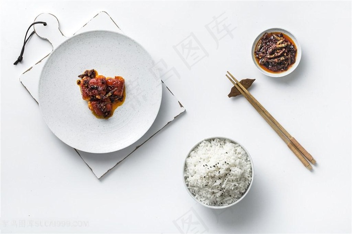 红烧排骨和米饭