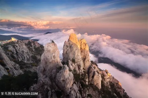 唯美的山顶景色鸟瞰高清图 唯美的山顶景色鸟瞰高清图