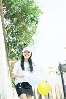 阳光美女户外写真