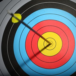 商务人士与标靶高清图片素材