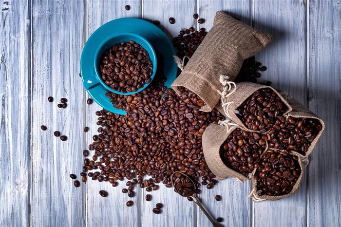 堆在一起的咖啡豆