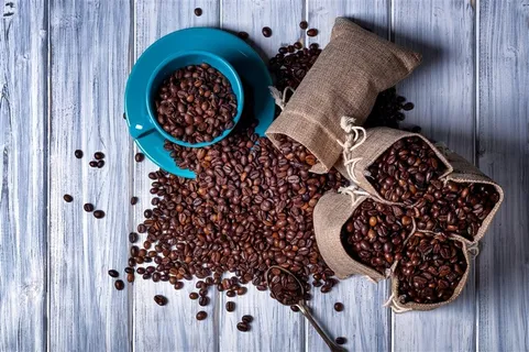 堆在一起的咖啡豆