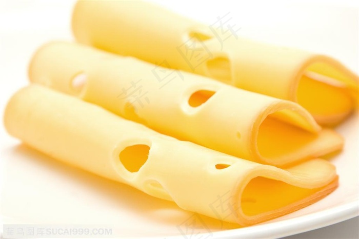 西式美食-三片卷着的奶酪