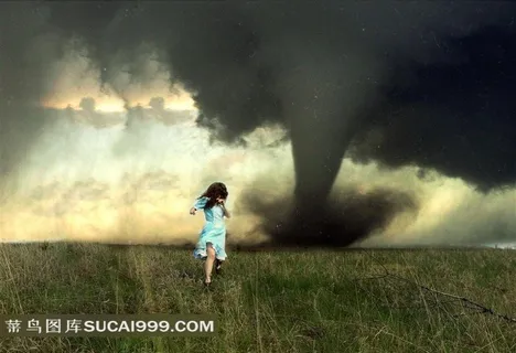 追赶美女的龙卷风