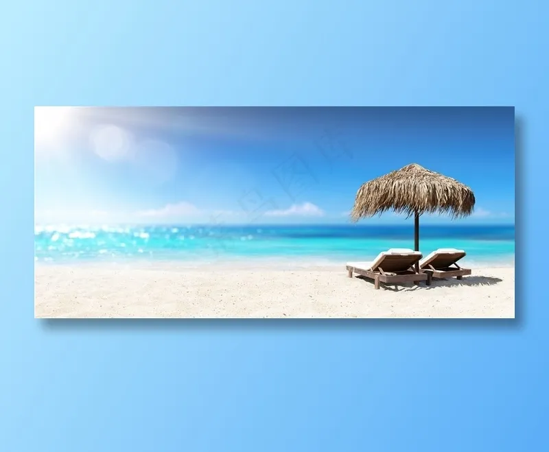 蓝天下的沙滩和蓝色海洋高清图片