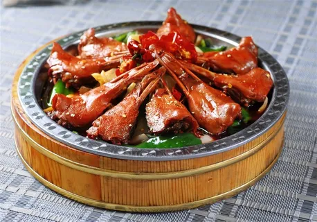 风暴鸭唇中华美食摄影图