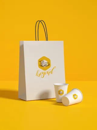 黄色场景手提袋样机