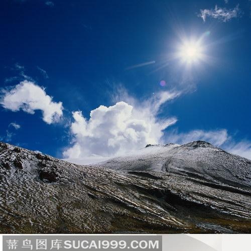 户外山上云层天空云朵蓝天白云的素材自然风景图片素材