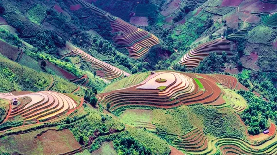 山中梯田风景图片 山中梯田风景图片