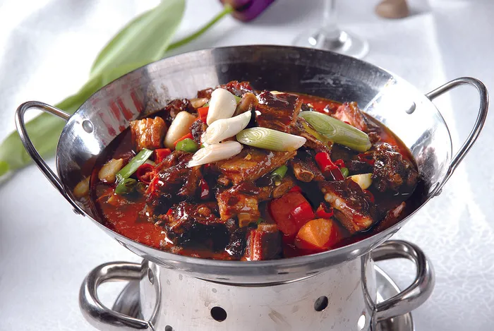 干锅美食焖锅湘菜麻辣香辣纸锅干锅腊排骨