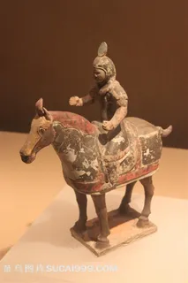 中国文物唐代彩绘贴金铠甲男骑俑