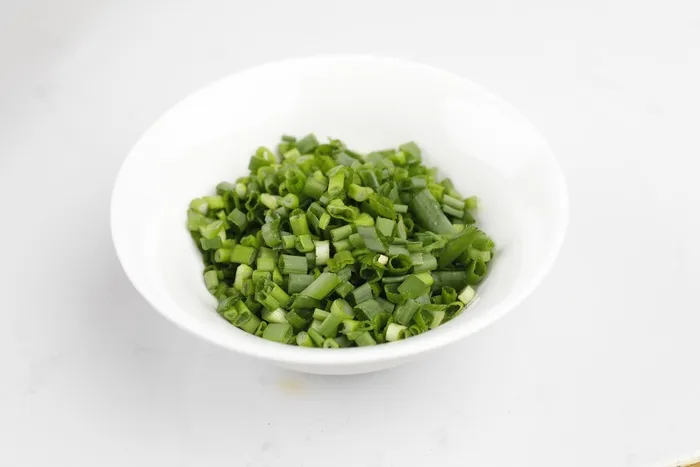 葱火锅店配料调味料一碗葱设计素材