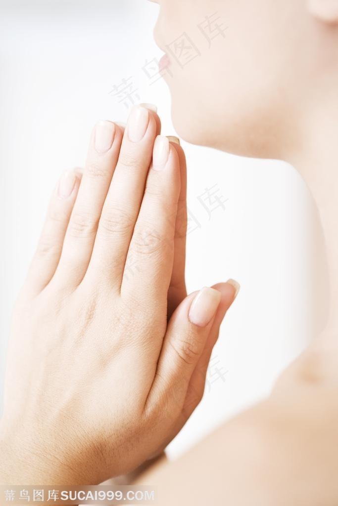 美容化妆广告素材 双手合并祈祷状手部特写