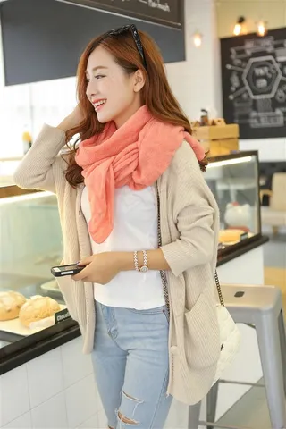 室内丝巾女模特精美大图