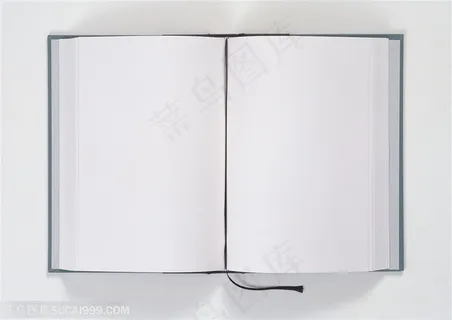 本子-打开的一本白色的笔记本特写