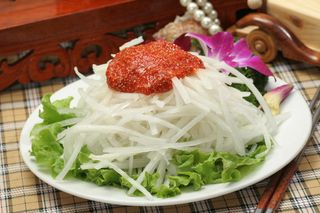 鱼籽酱拌茎白 (2)