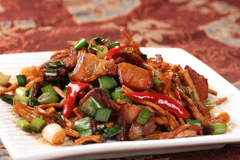 萝卜干炒腊肉 (6)