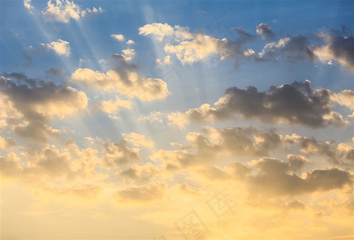 夕阳天空图片
