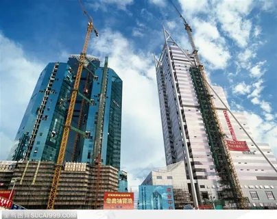 深圳建筑-蓝天下高耸的大厦 深圳建筑-蓝天下高耸的大厦