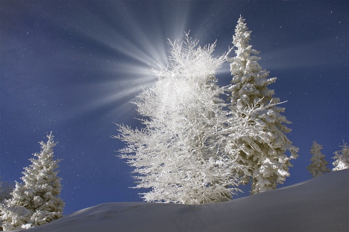 唯美雪山景色高清素材图片下载