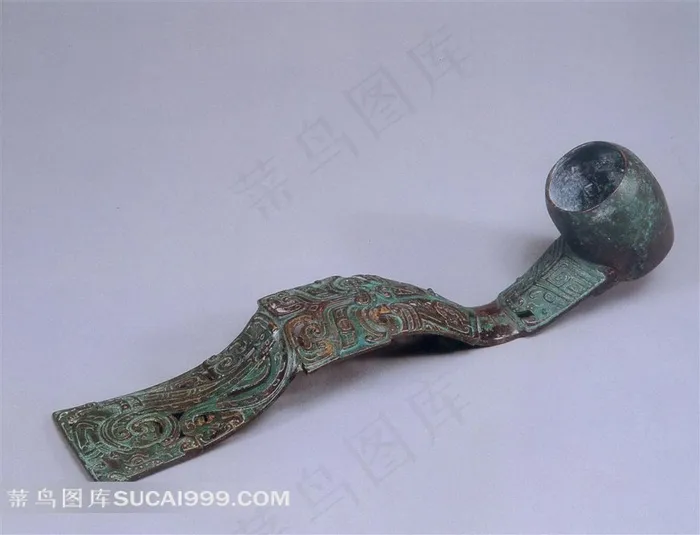 古代精美青铜勺子素材