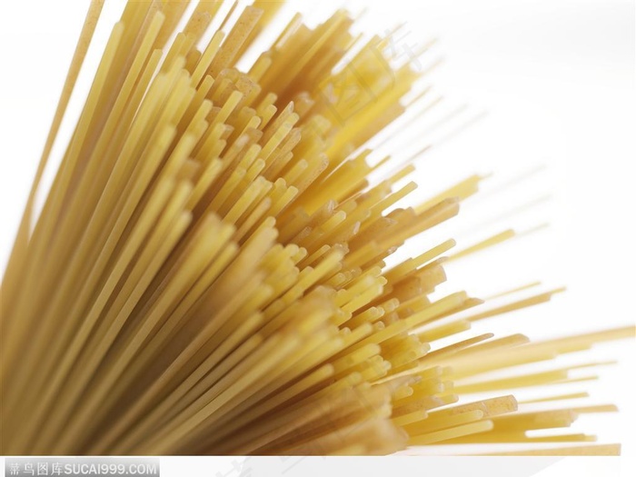 新鲜食材-斜放的面条