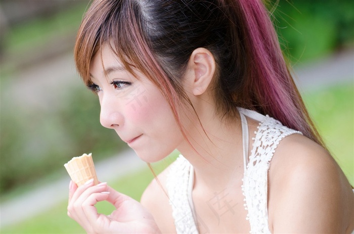 邻家女孩台大校园吴妮美女摄影美图