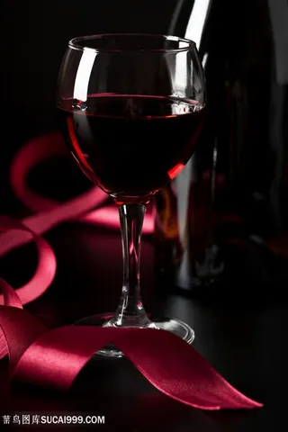 法国红酒拉菲红酒高脚杯