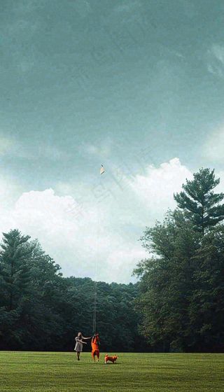 天空白云下的草坪放风筝，简约踏青春天摄影图