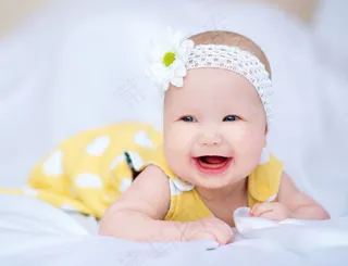 可爱女宝宝写真图片