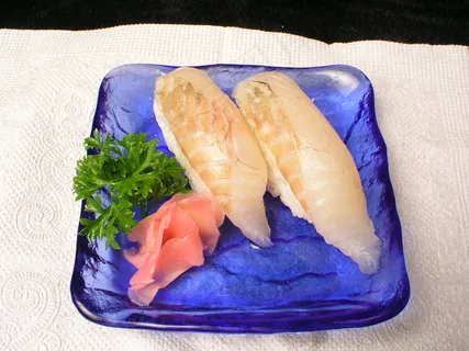 鲈鱼寿司   鲈鱼寿司