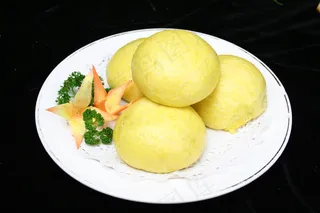 2235玉米面菜团子