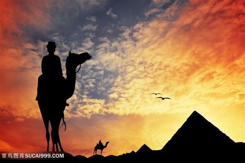 荒漠下骑骆驼人物高清图沙漠图片