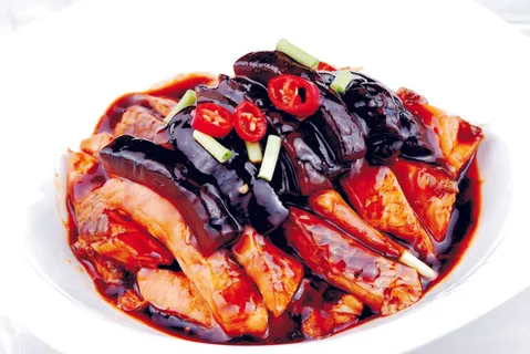  海参烧鲩鱼