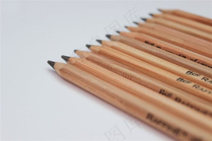 原木铅笔简洁背景