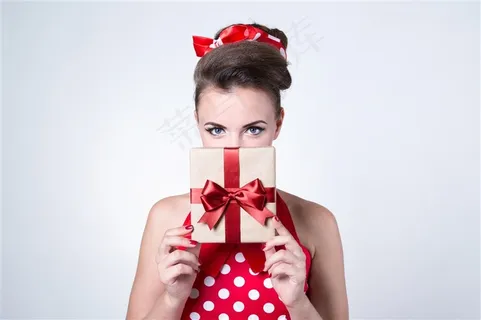 拿着礼盒的美女 拿着礼盒的美女